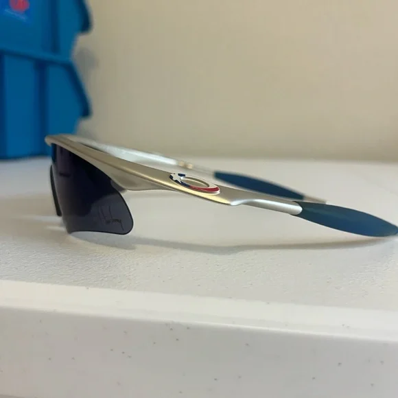 Oakley Signature Series Lance Armstrong Rare American Flag Men’s Sunglasses